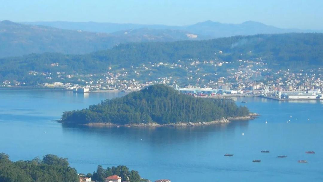 Veiga Da Fraga Apartment Poio Bagian luar foto