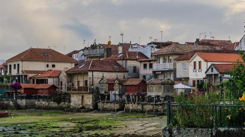 Veiga Da Fraga Apartment Poio Bagian luar foto